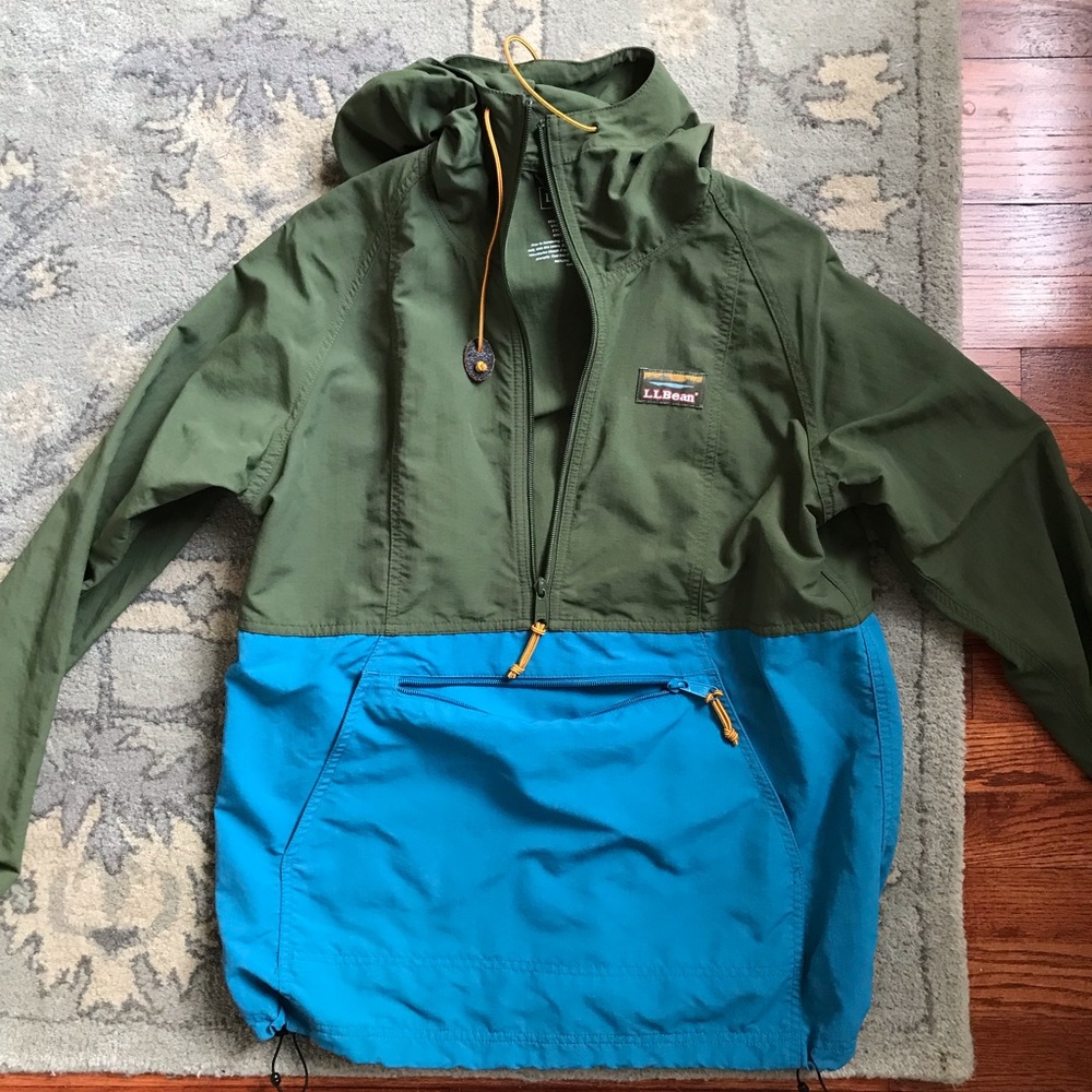 LL Bean color block wind breaker